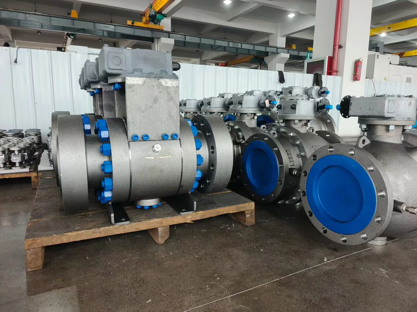 finished trunnion ball valves staged in YINKE factory