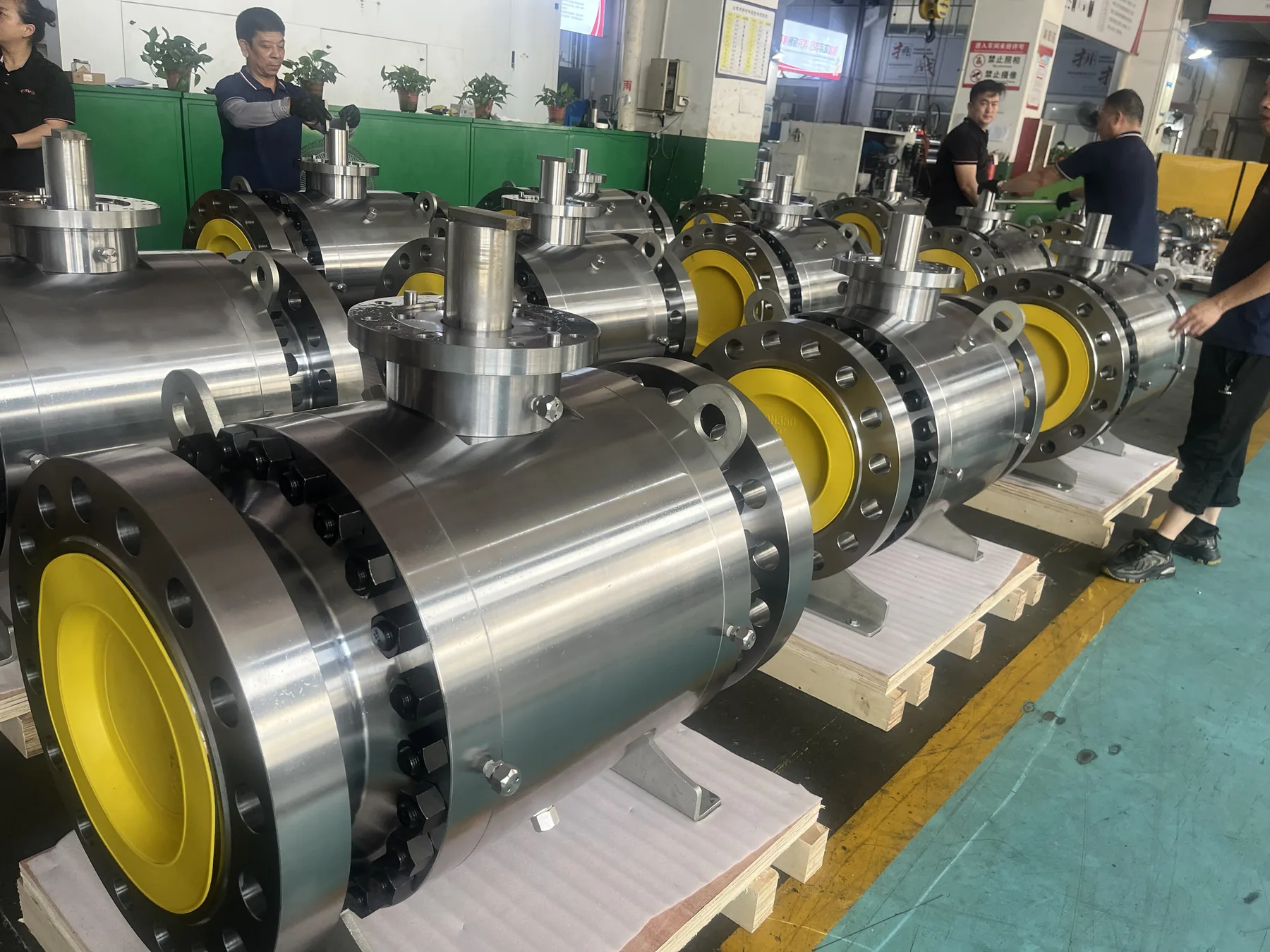 large bore ball valves staged in YINKE factory workshop